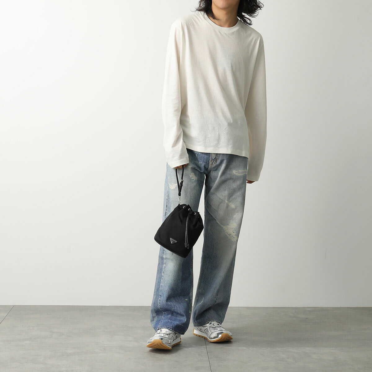 PRADA プラダ ポーチ 1NS369 R067 メンズ Re-Nylon リナイロン 巾着バッグ リスト...