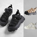 【7/30限定・最大2万円OFFクーポン配布中】UGG アグ サンダル W CORA コーラ 1152698 レディース 厚底 プラットフォーム ヌバック ロゴ...