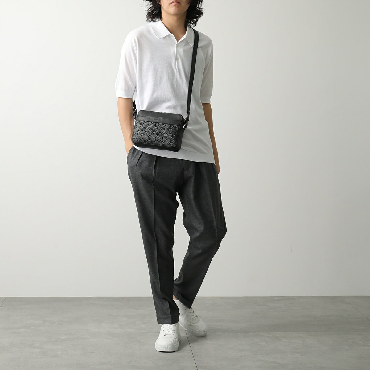【最大2万円OFFクーポン対象・5/20限定】FERRAGAMO フェラガモ ショルダーバッグ T...