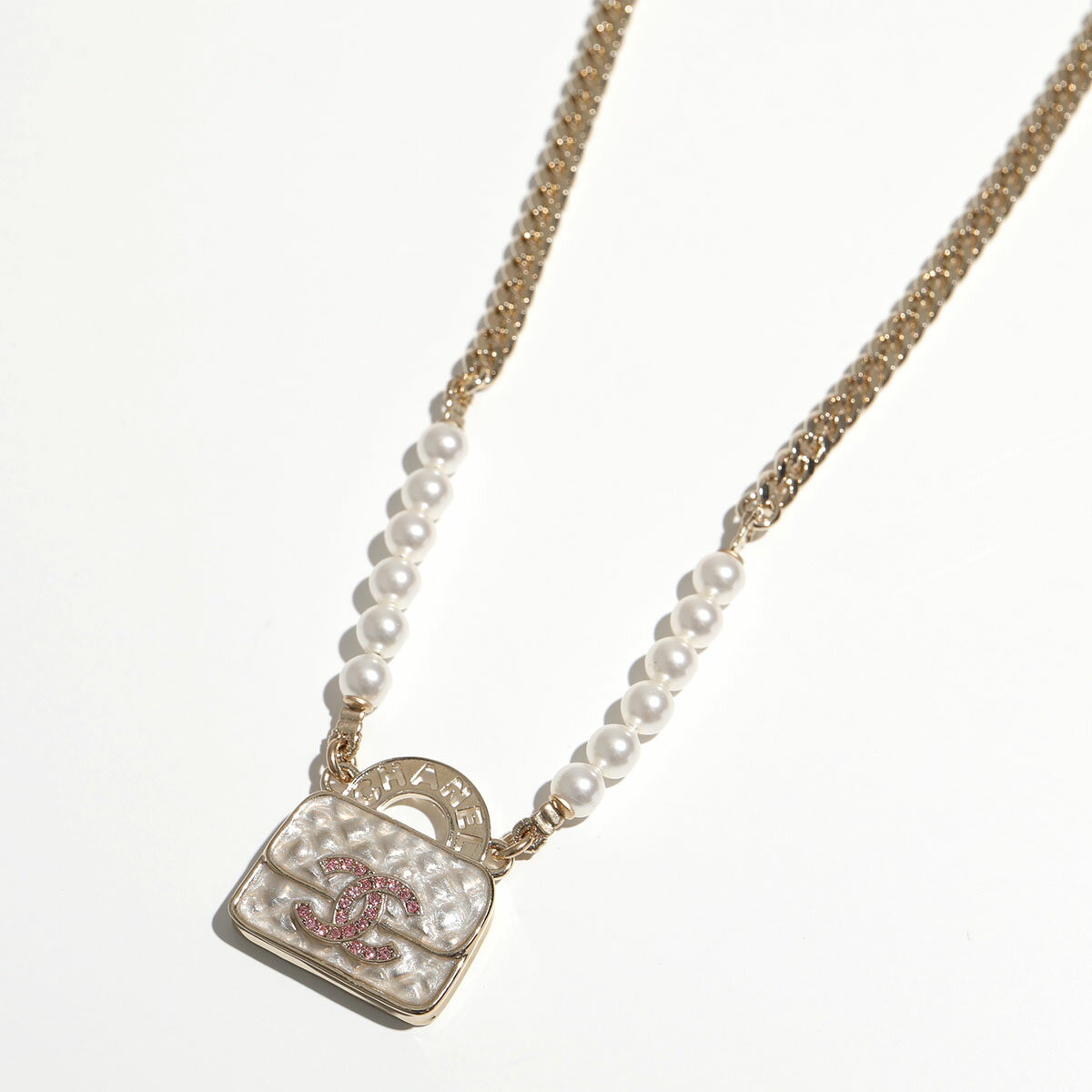 CHANEL シャネル ネックレス ABD331 B16656 レディース パール チェーン ペンダント ラインストーン CC ココマーク ロゴ バッグモチーフ NY255のサムネイル
