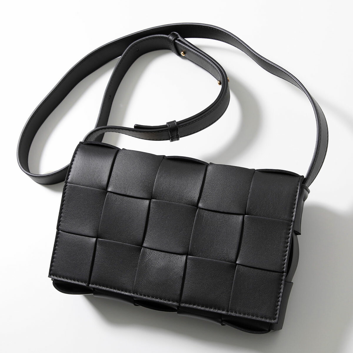 BOTTEGA VENETA ボッテガヴェネタ ショルダーバッグ CASSETTE カセット 578004 VMAY1 レディース マキシイントレチャート レザー 鞄 カラー2色【dc_kikaku】