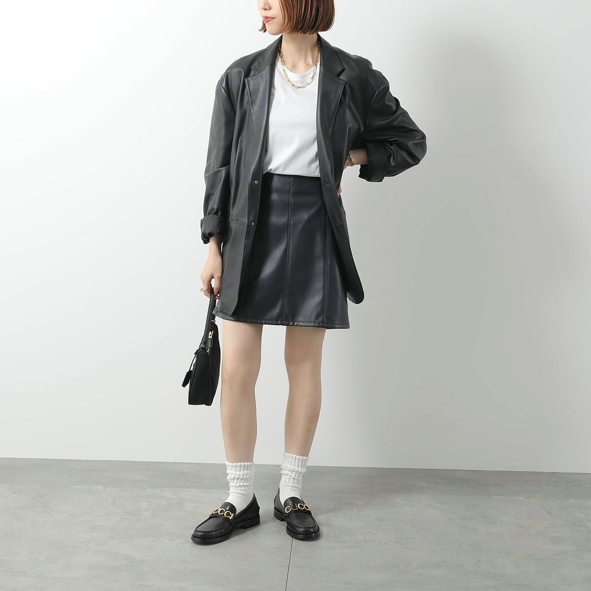 【最大2万円OFFクーポン対象・7/10～7/12限定】GUCCI グッチ ローファー 700036 D3...