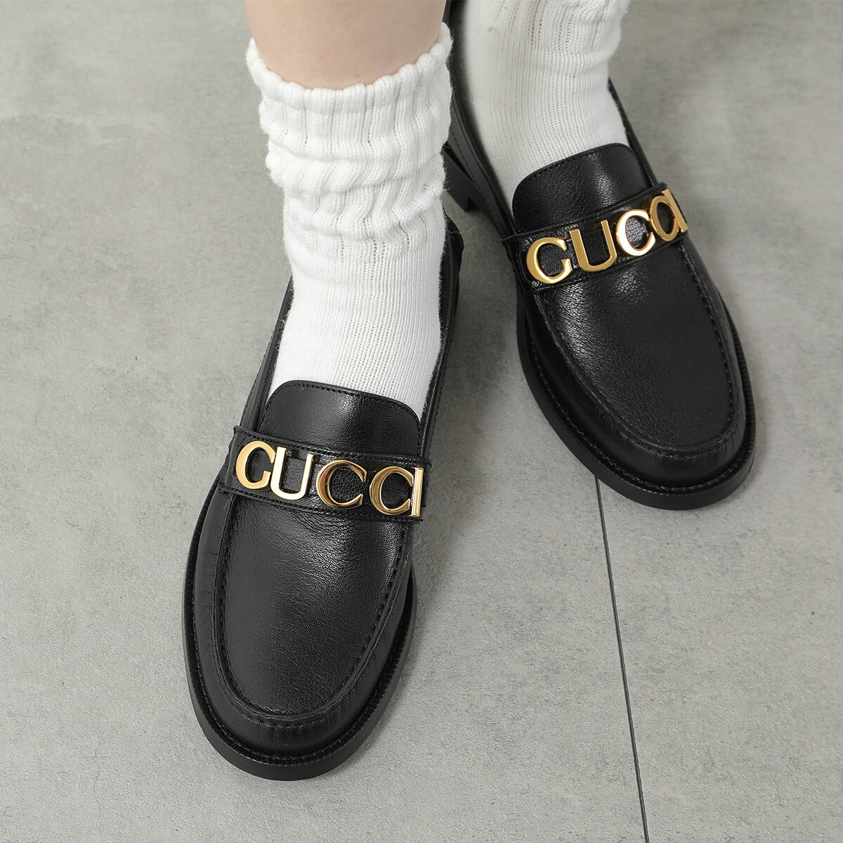 【最大2万円OFFクーポン対象・7/10～7/12限定】GUCCI グッチ ローファー 700036 D3...