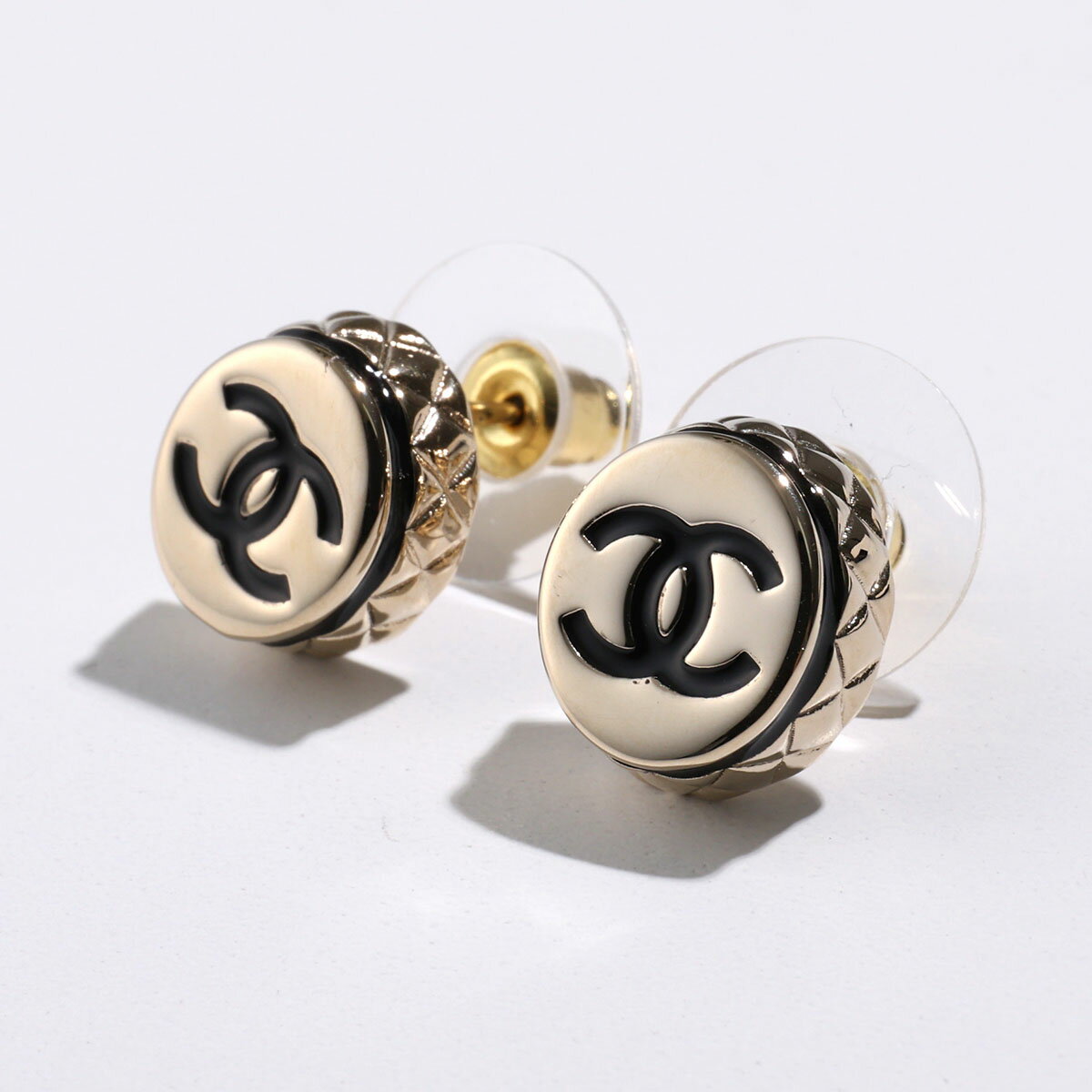 CHANEL シャネル ピアス ABG217 B21624 レディース ココマーク CCマーク メタル スタッド ボタン アクセサリー U3083のサムネイル