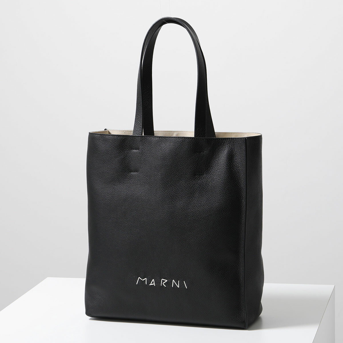 【最大2万円OFFクーポン対象・12/4-20時～】MARNI マルニ トートバッグ MUSEO ミュゼオ SHMP0080L4 P6533 メンズ ラージ ソフト ショッピングバッグ ロゴ 刺繍 鞄 00N99 SHMP0080L4P653300N99【dc_kikaku】