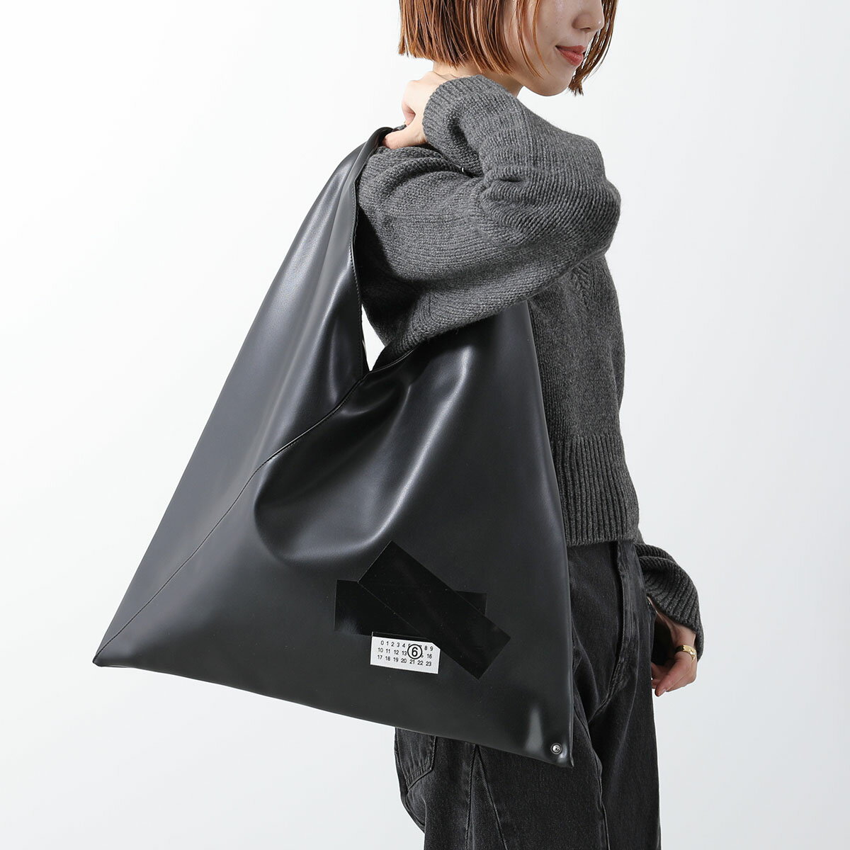 MM6 エムエムシックス メゾンマルジェラ トートバッグ Japanese ジャパニーズ S54WD0039 P8757 レディース トライアングル ミディアム 鞄 S54WD0039P8757T8013