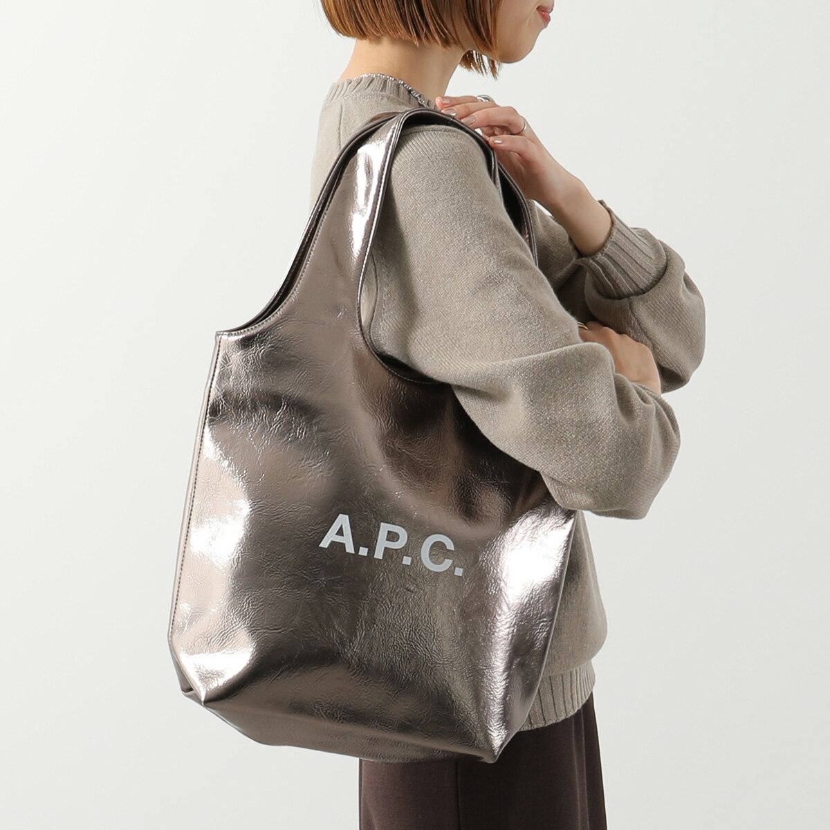 APC A.P.C. アーペーセー トートバッグ tote ninon small PUABZ M61861 レディース ロゴ メタリック 鞄 カラー2色