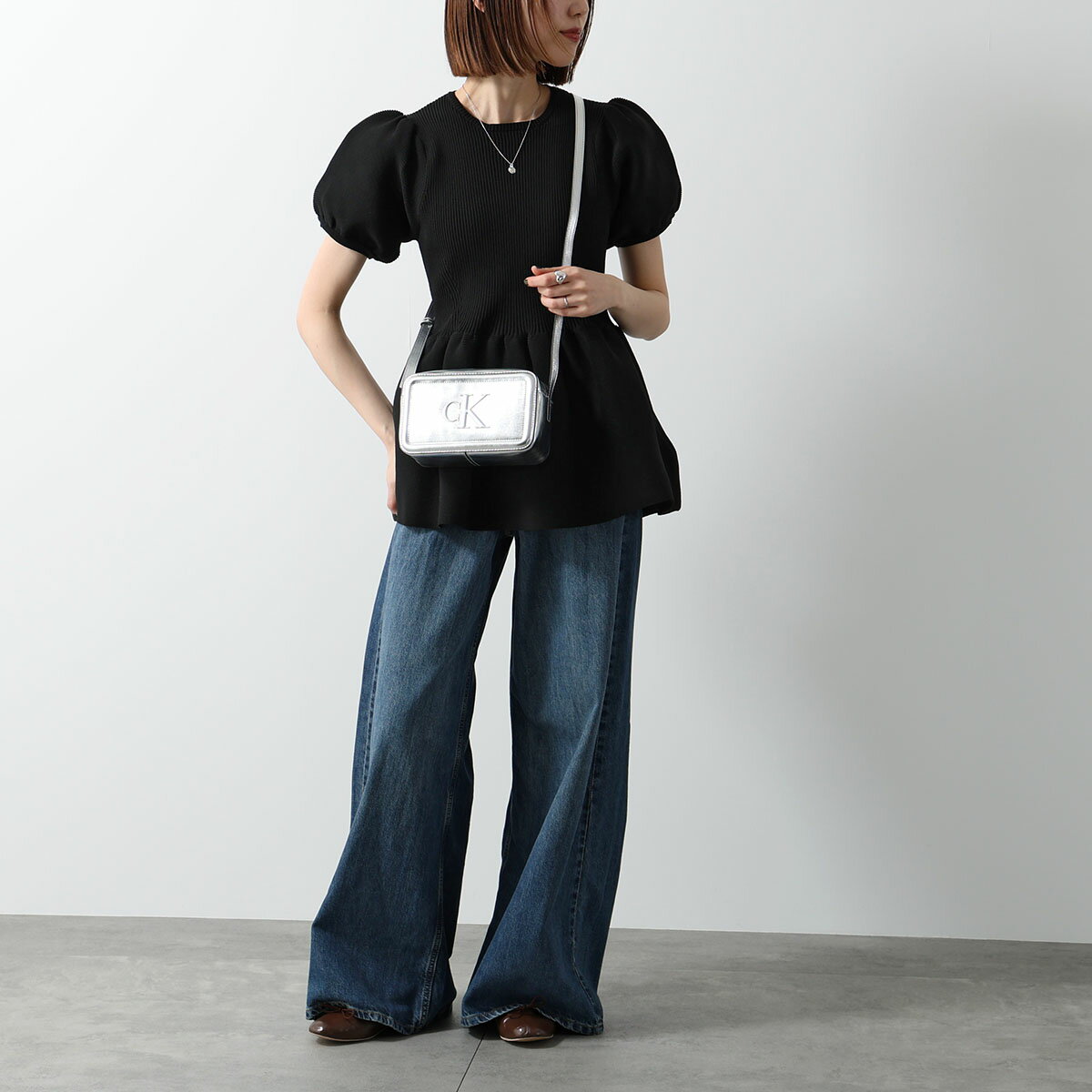 Calvin Klein カルバンクライン ショルダーバッグ BOLD CK METALLIC CAMERA BAG ボールド メタリック カメラバッグ LV04F3331G レディース 鞄 3JH/SILVER-METALLIC【dc_kikaku】 2