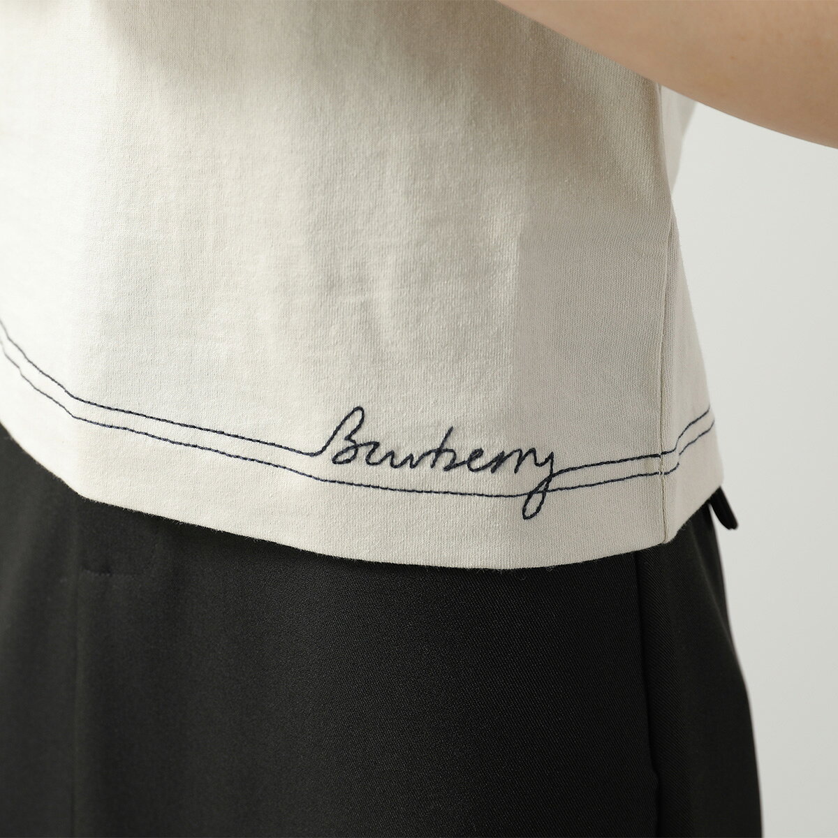 BURBERRY バーバリー カットソー 8094283 レディース 半袖 Tシャツ コットン クルーネック 刺繍 C1160 auc-marks-run-10567215 インポートセレクトmusee サンプル画像2