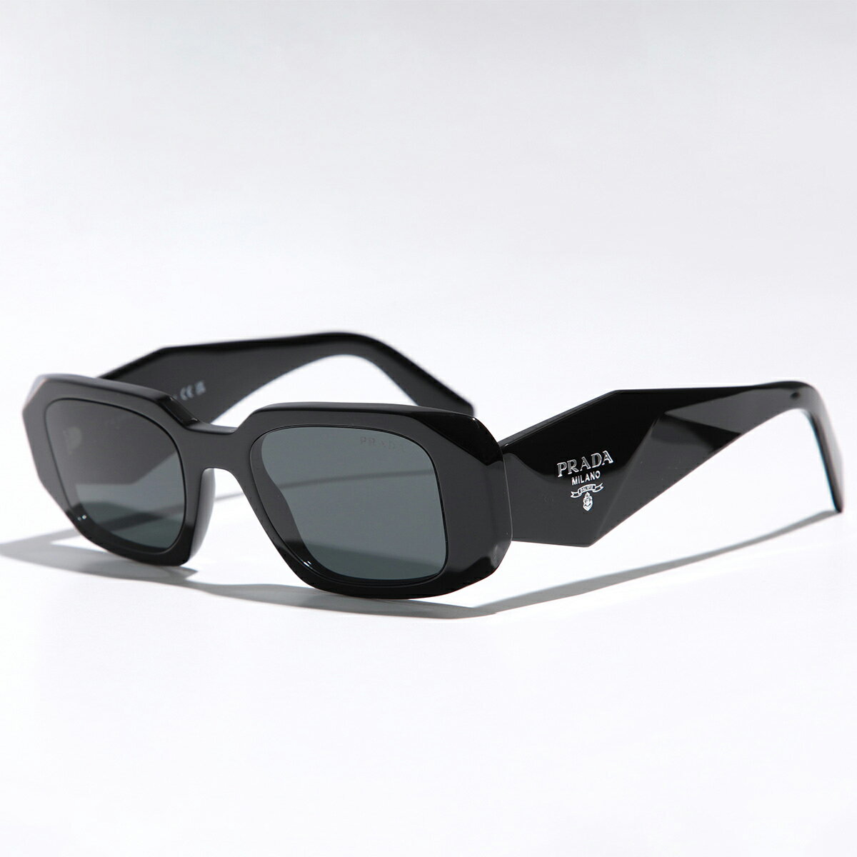 【10％OFFクーポン対象・6/11-1時59分迄】PRADA プラダ シンボルサングラス SPR 17...