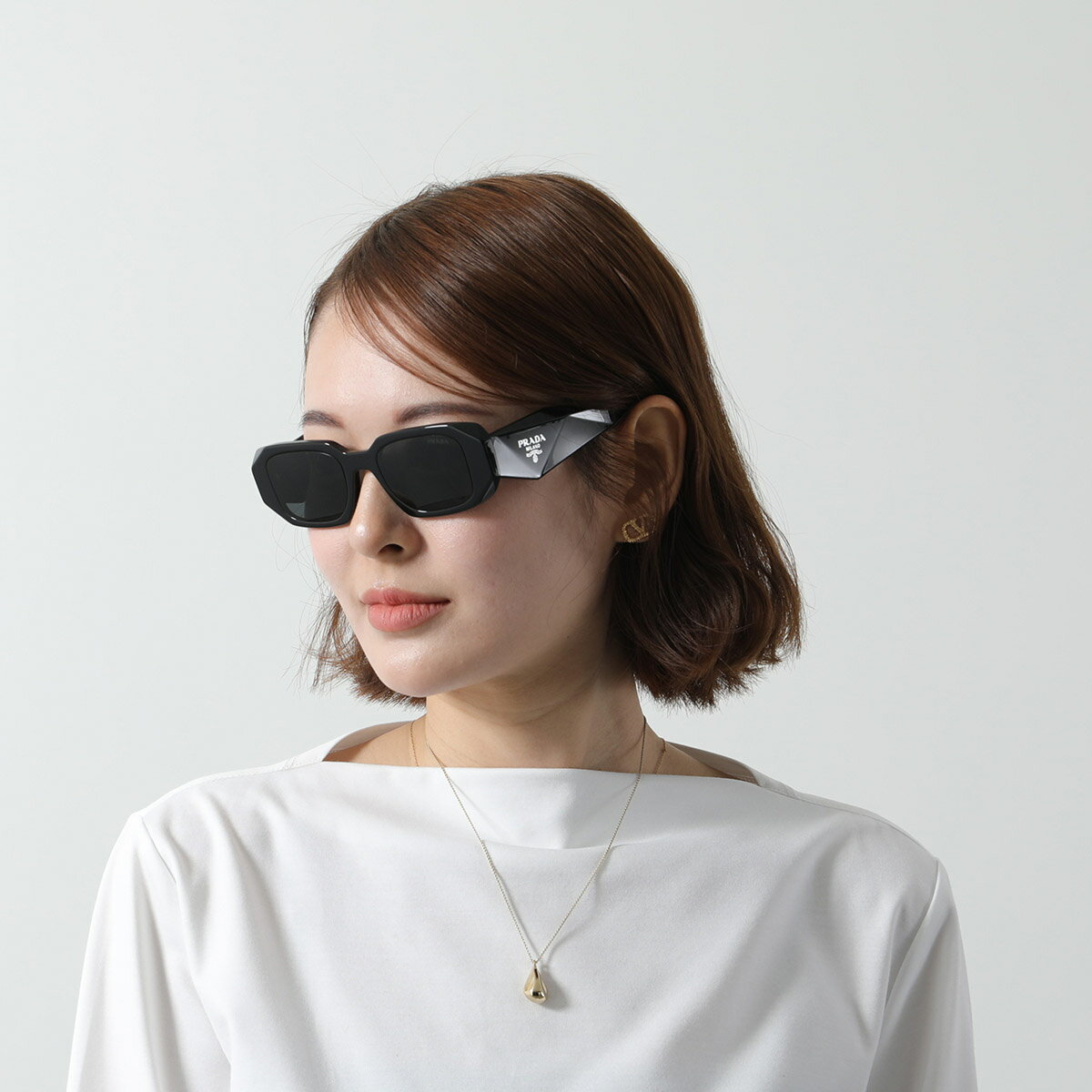 【10％OFFクーポン対象・6/11-1時59分迄】PRADA プラダ シンボルサングラス SPR 17...