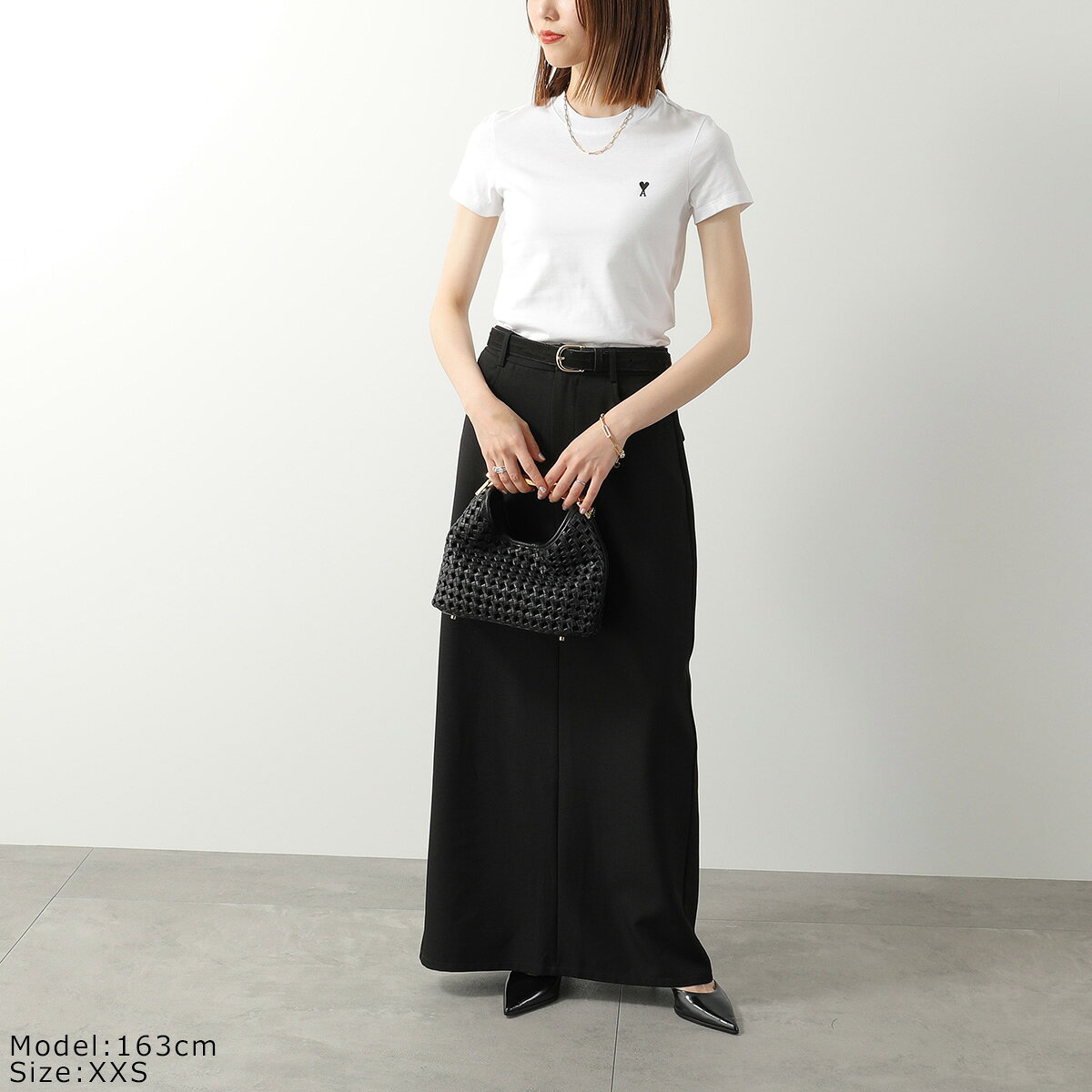 【20,000円均一価格・8/12-9時59分迄】ami paris アミパリス Ami De Coeur Tシャツ FTS347 724 レディース ハート ロゴ 刺繍 コットンジャージー 半袖 カットソー クルーネック クロップド丈【flat_price】