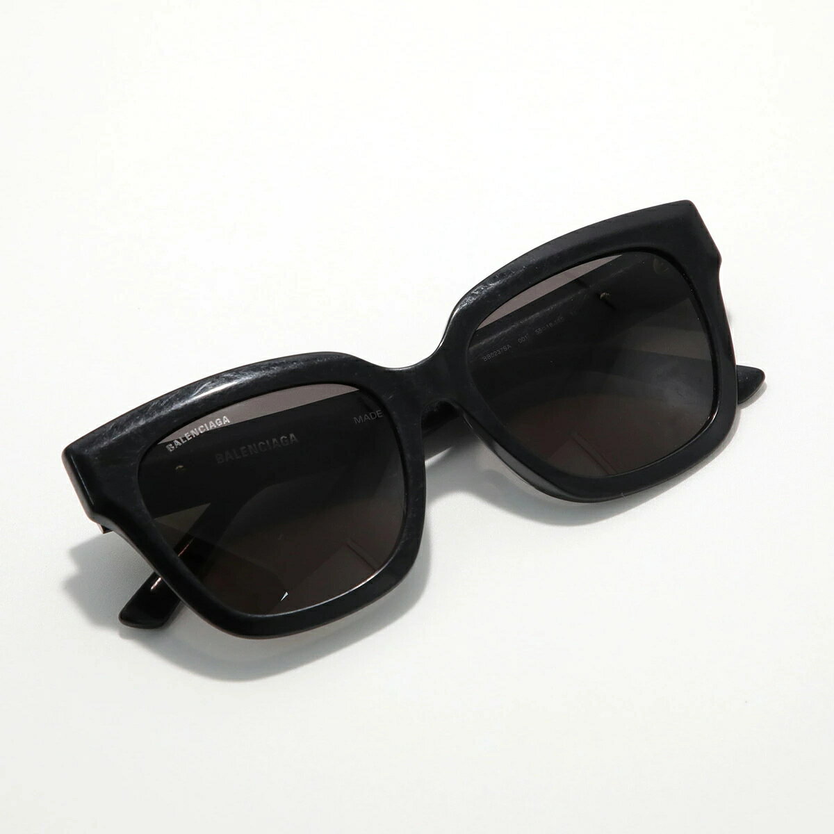 インポートセレクトmuseeの【最大2万円OFFクーポン対象・8/15～8/16限定】BALENCIAGA バレンシアガ サングラス BB0237SA レディース ウェリントン型 セルフレーム フルリム アジアンフィット BBメタルロゴ アイウェア｜アングル3
