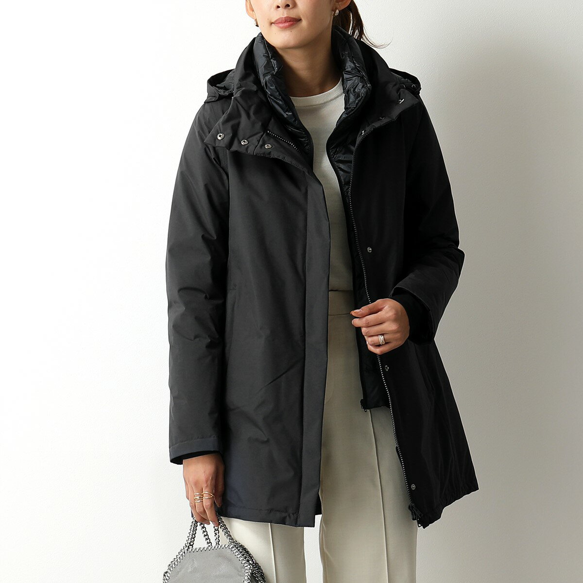 HERNO ヘルノ PI081DL 11121 Laminar ラミナー フード付き 2way ダウンレイヤー ダウンコート GORE-TEX ゴアテックス 9300 レディースのサムネイル