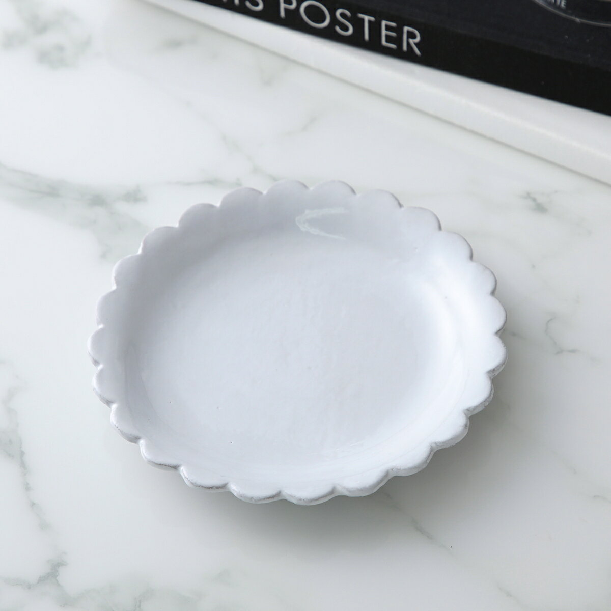 Rakuten - Astier de Villatte アスティエ・ド・ヴィラット プレート Small Daisy Plate ASPDSY0 陶器 食器 皿 デイジー 花 フラワー【返品交換不可】