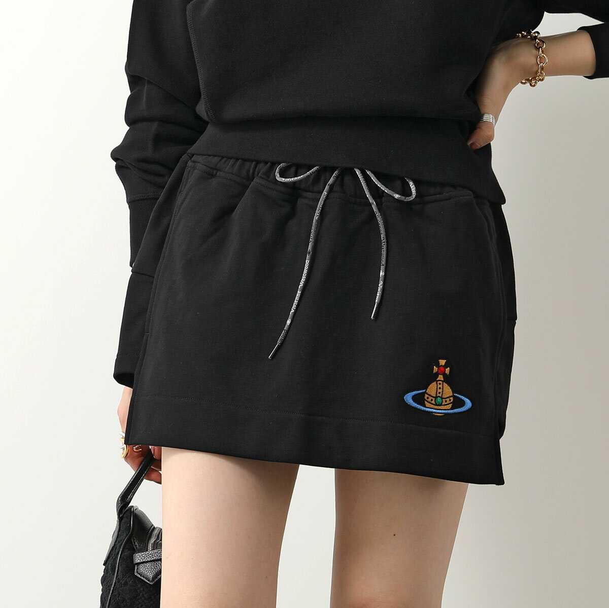 Vivienne Westwood ヴィヴィアンウエストウッド ミニスカート BOXER MINI SKIRT 1J010004 J006O レディース スウェット オーブ 刺繍 N401/BLACKのサムネイル