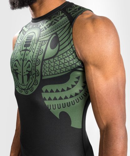 【取寄せ商品】 VENUM [ヴェヌム]　ノースリーブ ラッシュガード　NAKAHI - ナカヒ（黒/カーキ）／ Rashguard Sleeveless - Black/Khaki　／　正規品 コンプレッションシャツ タンクトップ スリーブレス 撥水 吸水発汗 吸汗 トレーニングウェア トップス メンズ レディース