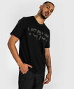 VENUM ヴェヌム Tシャツ オン ア ミッション - レギュラーフィット（黒）／ On A Mission Tshirts - Regular Fit - Black ／ VENUM-04933-001／ 半袖 コットンTシャツ 丸首 綿100％ トップス MMA 格闘技ブランド スポーツ ウェア 練習 普段着 メンズ ヴェナム ベノム