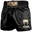 VENUM [ヴェヌム]　ムエタイショーツ　Classic - クラシック（黒/ゴールド） ／ Muay Thai Shorts - Black/Gold　 ／総合格闘技 ボクシング キックボクシング ブラジリアン柔術 MMA UFC ファイトパンツ コンバットショーツ ヴェノム ヴェナム ベノム ベナム べヌム