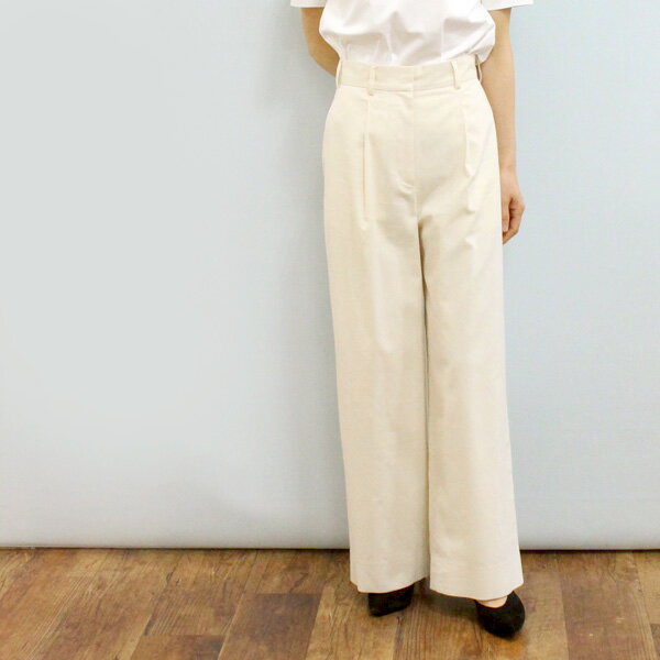 未使用品　トゥモローランド　Ballsey ボールジィファージレ　オフホワイト 未使用品 トゥモローランド Ballsey ボールジィファージレ オフ