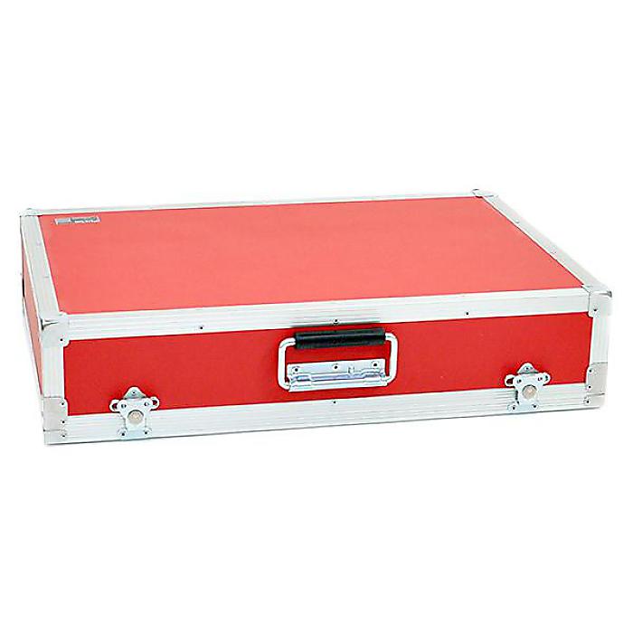 PULSE / EC-06 Redの事ならフレンズにご相談ください。 PULSE / EC-06 Redの特長！国産メーカーPULSEのECタイプ・エフェクターケー...... PULSE / EC-06 Redのココが凄い！ PULSE / EC-06 Redのメーカー説明 国産メーカーPULSEのECタイプ・エフェクターケースです。ボード設置面はフレンチパイル。幅59.5cm、縦39.5cm、高さ10cm。素材はFRP。 PULSE / EC-06 Redの仕様 ■エフェクターケース■内寸595x395x100mm■重量：5.5kg■レッド■ボード側の表面はマジックテープが付けられるのでエフェクターの取り外しが容易にできます。またそのまま蓋をすることができるのが特徴です。※画像はイメージです。現在はキャッチロックが4つの仕様に変更となっています。ご注意ください。PULSE / EC-06 Redの事ならフレンズにご相談ください。 PULSE / EC-06 Redの特長！国産メーカーPULSEのECタイプ・エフェクターケー...... PULSE / EC-06 Redのココが凄い！ PULSE / EC-06 Redのメーカー説明 国産メーカーPULSEのECタイプ・エフェクターケースです。ボード設置面はフレンチパイル。幅59.5cm、縦39.5cm、高さ10cm。素材はFRP。 PULSE / EC-06 Redの仕様 ■エフェクターケース■内寸595x395x100mm■重量：5.5kg■レッド■ボード側の表面はマジックテープが付けられるのでエフェクターの取り外しが容易にできます。またそのまま蓋をすることができるのが特徴です。※画像はイメージです。現在はキャッチロックが4つの仕様に変更となっています。ご注意ください。