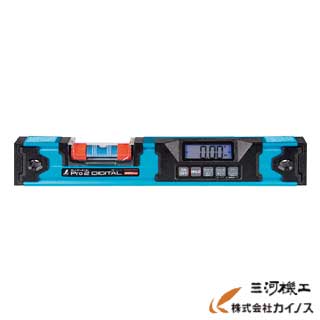 特長0°、90°付近になると傾きによって3段階に鳴り方が変化するブザー機能付です。 水平気泡管を保護するカバー付で、カバーは汚れた時に取り外し水洗いできます。（気泡管は防水性能はありません） 気泡管に基準線があり、1/50勾配、1/100勾配が測定できます。 オートパワーオフ機能付です。 パイプ測定で安定するV字溝です。 操作しやすい大型ボタンです。 強力なヨーク付マグネットです。用途水平、角度、勾配の測定に。仕様デジタル表示精度：0°・90°の時±0.1°、0°・90°以外の時±0.2° デジタル表示最小単位：角度0.05度、勾配0.1%、立ち上がり1mm/m 防塵防水性能：IP65相当（デジタル測定ユニット部のみ） オートパワーオフ：約10分 電源：単4アルカリ電池2本(付属) 長さ(mm)：350 高さ(mm)：56 厚さ(mm)：26 マグネット：あり 気泡管色：ブルー 感度：0.35mm/m=0.0201° 精度：±1.0mm/m=±0.0573°以内 測定面溝：V字溝材質／仕上本体、デジタルモジュール部：アルミ、ABS樹脂、ポリカーボネート樹脂 気泡管：アクリル樹脂・液体：石油系液。 質量360g使用条件-10℃～50℃注意事項本製品には気泡管を調整するネジがありますが、お客様で調整された場合は精度保証の対象外となります。製造国中国