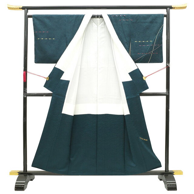【新古品】 訪問着 着物 未使用 正絹 袷 HANAE MORI 森英恵 金彩加工 銀糸 手染め 銀通し 深青緑色 モダン 三角 ライン カジュアル 春 秋 冬 森 英恵 デザイナー おしゃれ 着物 仕立て上がり 身丈158 裄丈65 Mサイズ みやがわ sb16613