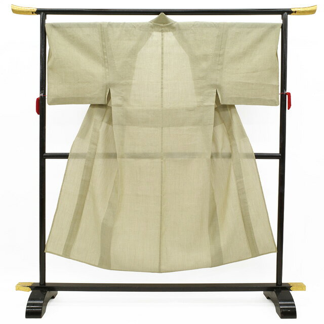 【中古】 男物 夏物 単衣 着物 リサイクル 本場 小千谷ちぢみ 麻 砂色 くすみカラー 無地 カジュアル 夏着物 夏 小千谷縮み 美品 メンズ 紳士 仕立て上がり 身丈146 裄丈72.5 Mサイズ みやがわ sb16773