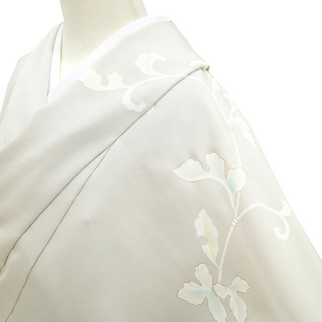 楽天スーパーSALE￥247500→222750【新古品】 龍村美術織物 監修 訪問着 着物 正絹 手描き友禅 金駒刺繍 金彩加工 ライトグレー 唐草 フォーマル 袷 春 秋 冬 未使用 新古品 未仕立て 仮絵羽 みやがわ sbs14079