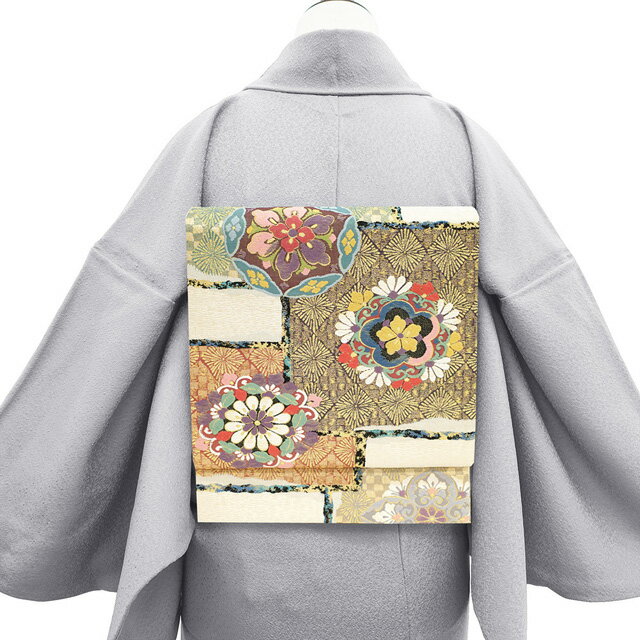 【中古】 袋帯 リサイクル フォーマル 京都 西陣 正絹 金糸 御寮典進 装束名錦文 白ベージュ 華文 花菱 菊 春 秋 冬 仕立て上がり みやがわ sb52191