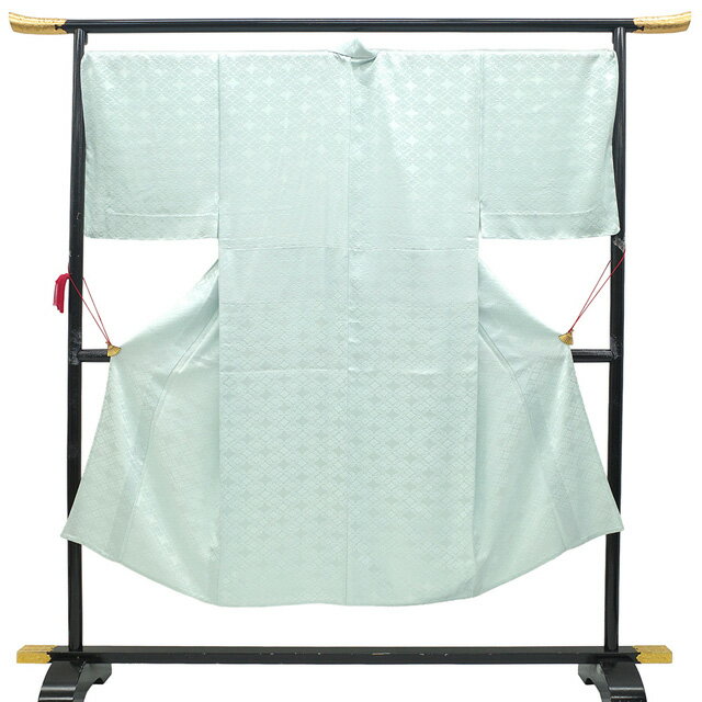 【新古品】 男物 単衣 着物 未使用 正絹 春 秋 悠久の想い アイスブルー 地紋 小葵 有職文様 淡い水色 カジュアル BANKAN わものや扱い 丹後ちりめん 日本の絹 男 男性 紳士 メンズ 仕立て上がり 身丈140 裄丈71.5 Mサイズ みやがわ sb16296