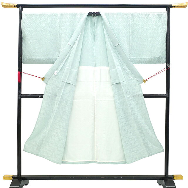 【新古品】 男物 単衣 着物 未使用 正絹 春 秋 悠久の想い アイスブルー 地紋 小葵 有職文様 淡い水色 カジュアル BANKAN わものや扱い 丹後ちりめん 日本の絹 男 男性 紳士 メンズ 仕立て上がり 身丈140 裄丈71.5 Mサイズ みやがわ sb16296