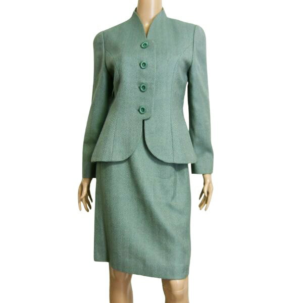 美品【中古】ジュンアシダ jun ashida スカートスーツ 表記 9号 M 38号 相当 古着 緑 グリーン レディース 秋 冬 秋冬 セットアップ 2点セット 毛100 ウール ノーカラー 膝丈 ひざ丈 クラシカル お出掛け お食事会 杉綾柄 大人 女性 50代 60代のサムネイル