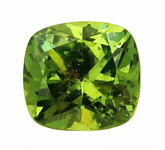 強いテリ 濃い黄帯緑　ナミビア産/ 0.75ct　5.3x5.0x3.4mm/ 宝石名:アンドラダイトガーネット/ 亜種名:デマントイド/ プロモート名:デマントイド/ 産地:ナミビア/ 産状:石灰石接触帯/ 色:ディープイエローイッシュグリーン(日本色彩研究所)/ インクルージョン:アイクリーン/ 鉱物名:灰鉄ザクロ石 Andradite/