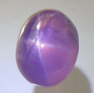 バイオレットスターサファイア 3.56ct 高い透明度 シャープで明瞭なスター効果 瑞浪鉱物展示館 4174