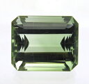 宝石名:クォーツ(水晶)/ 5.86ct　12.0x10.0x6.6mm/ 亜種名:グリーンアメジスト　プラシオライト/ 鉱物名:石英(水晶)/ 産地:MG,ブラジル/ 色:ソフトイエローイッシュグリーン(日本色彩研究所)/ インクルージョン:ニアフローレス/ コメント:アメジストを加熱して緑色になった石英/ Montezuma Mineの紫水晶は加熱により緑に変色、放射線加熱のグリーンアメジストとは区別される/