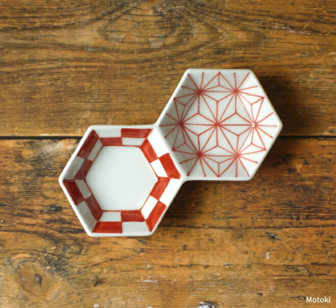 Imari Ware - 伊万里焼　市松麻の葉（赤）亀甲二品盛