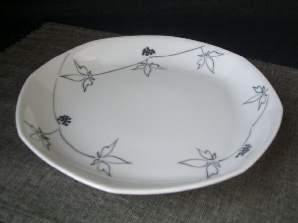 Imari Ware - 伊万里焼　うこぎ（黒）八角大皿