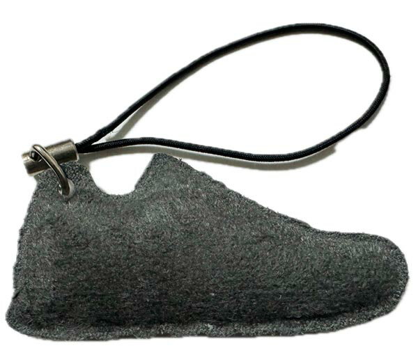 【期間限定ポイント10倍】貴重 ニューバランス ノベルティ CM576 携帯 クリーナー エンジ NEW BALANCE 576 非売品 モバイル スマホ 液晶 画面 スニーカー 新品