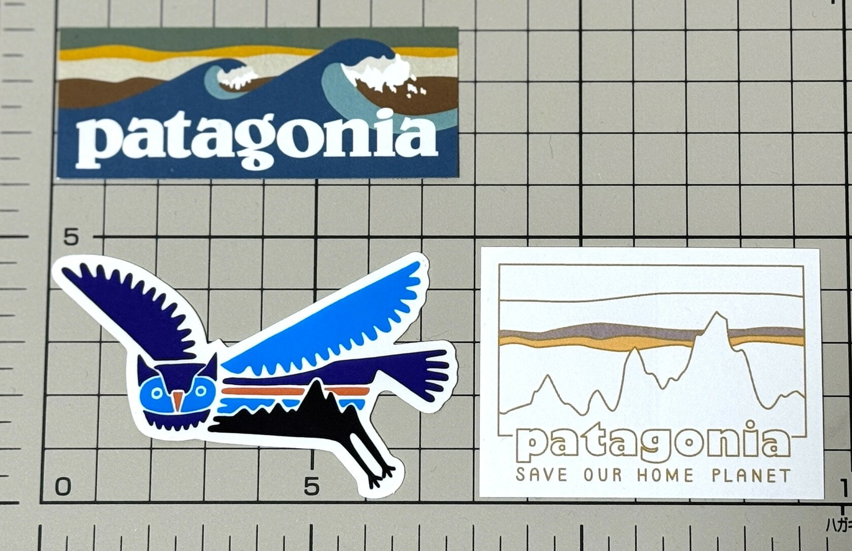 【期間限定ポイント10倍】訳有 パタゴニア ステッカー 光沢 3種セット PATAGONIA STICKERS SET フィッツロイ オウル 73 スカイライン ボードショーツロゴ 梟 シールの商品画像 2