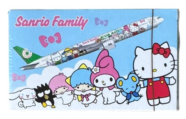 エムズカンパニーのエバー航空 × サンリオ トランプ EVA AIR キャラクター キティ マイメロディ キキララ 航空機 ノベルティ コラボ シール コレクション 新品｜アングル2