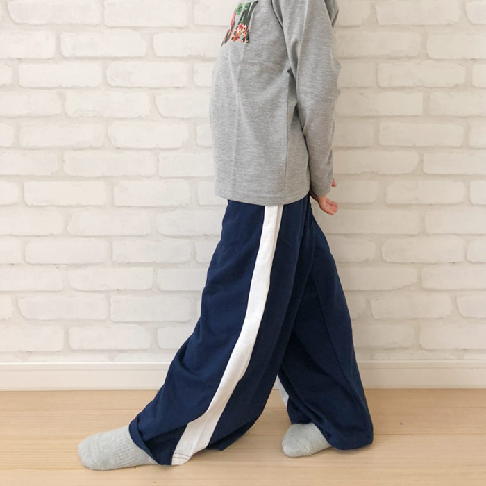 【メール便送料無料】NEXTWALLラインワイドパンツ子供服キッズ女の子ガールズロングパンツミニ裏毛韓国子供服無地ジュニアダンス長ズボン150cm160cmボトムス「218-12」