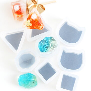 ミニミニ シリコンモールド 4種各2個 計8個セット 《 レジン UVレジン 三角 四角 宝石 ネコ 猫 動物 パーツ レジン液 uv led 樹脂 エポキシ樹脂 ピアス アクセサリー クラフト 手芸 ハンドメイド 手作り 》