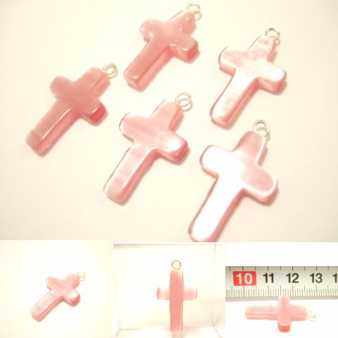 横浜最新 猫目石ピンク十字架♪魅惑のクロスペンダントパーツ5個セット メンズレディース 送料220円ネックレス アクセサリーパーツ部品卸し138