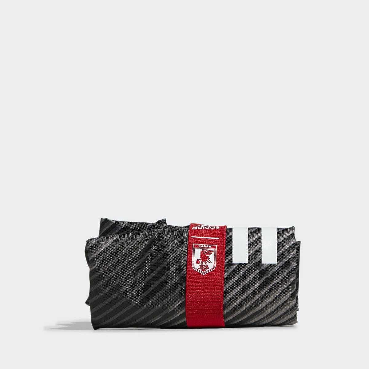 サッカー日本代表 2022 パッカブルバッグ HN6694 BW593 ブラック 50cm x 47cm 30L アディダス ADIDASセール サッカー 用品 セール