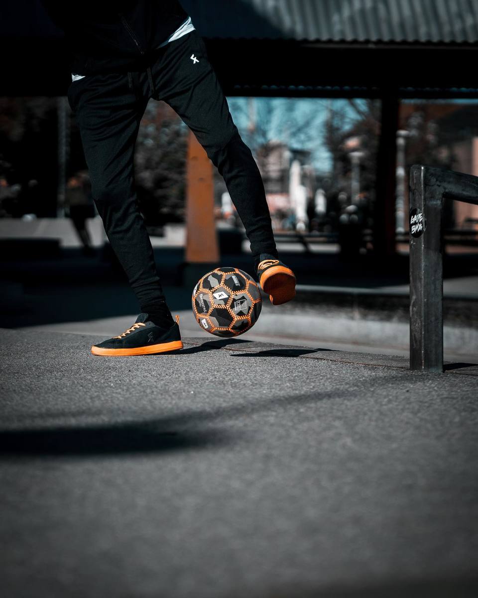 楽天市場 4freestyle 4フリースタイル シューズ Explore Iii Freestyle Football Shoes Dark Grey Orange ノルウエーオスロ正規品 エアトリック リフティング ドリブルムーブ スニーカー ナカジマスポーツ楽天市場店