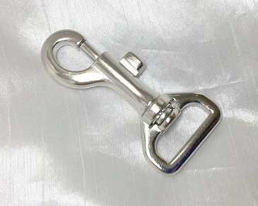 ナスカン わんこナスカン 犬 大 24mm シルバー 100個セット 30%OFF 日本製 金具 フック 耐荷重 160kgf 以上 中型犬 大型犬 最適 頑丈 クラフト 手芸 工芸 プロ向き 手作り キーホルダー バッグ 修理 紐 ストラップ 持ち手 パラコード ショルダー