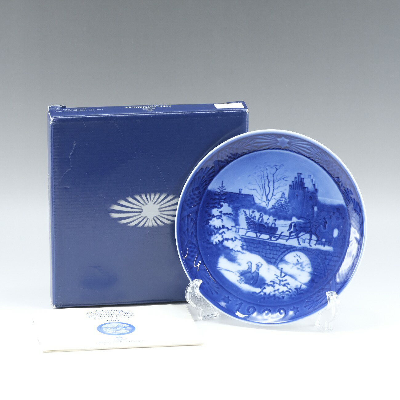 【スーパーセール10％OFF対象】ロイヤルコペンハーゲン Royal Copenhagen 1999年イヤープレート オブジェ The Sleigh Ride ポーセリン デンマーク製 1999 Year Plate _【中古】Aランク