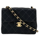 シャネル CHANEL ミニチェーンショルダー ショルダーバッグ マトラッセ サテン フランス製 黒 斜め掛け 肩掛け ターンロック Mini ChainSho...