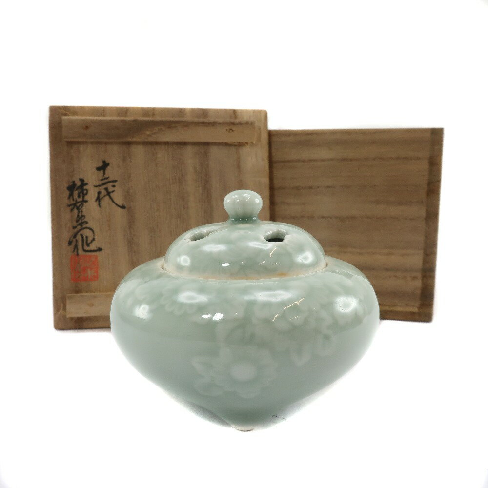 十二代 酒井田柿右衛門 青磁菊浮上香炉 骨董品 陶磁器 Celadon Chrysanthemum Incense Burner by Sakaida Kaki...